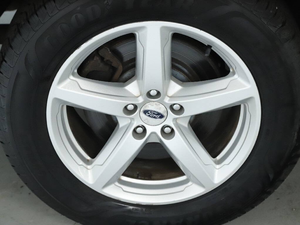 2016 Ford Explorer Image 12