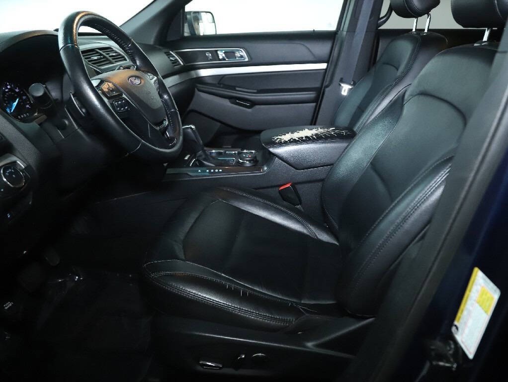 2016 Ford Explorer Image 19