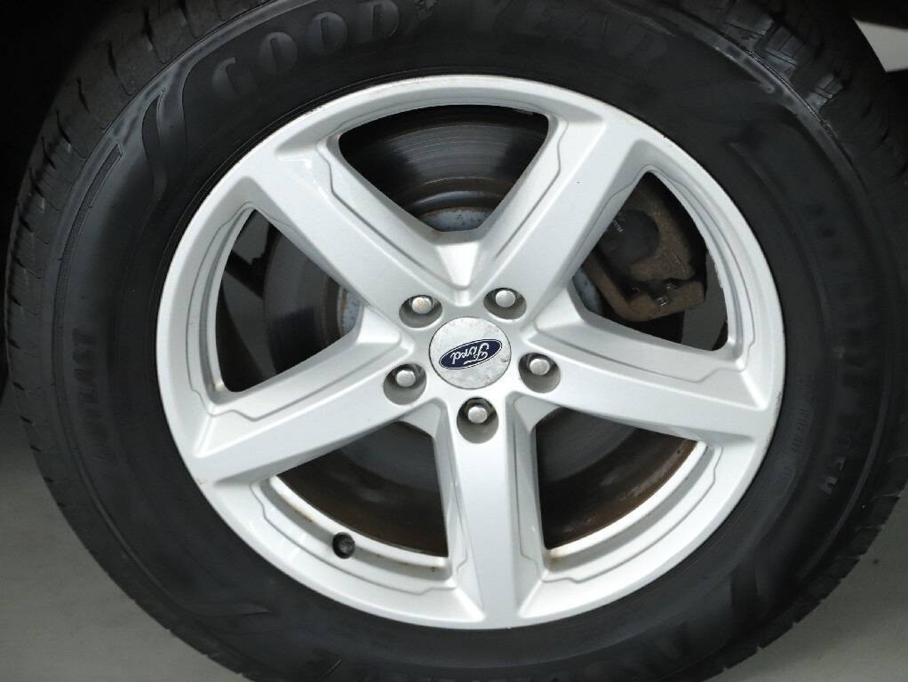 2016 Ford Explorer Image 41
