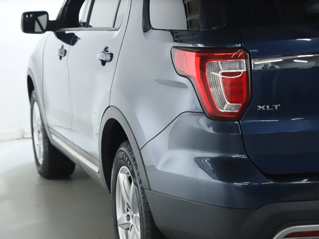 2016 Ford Explorer Image 43