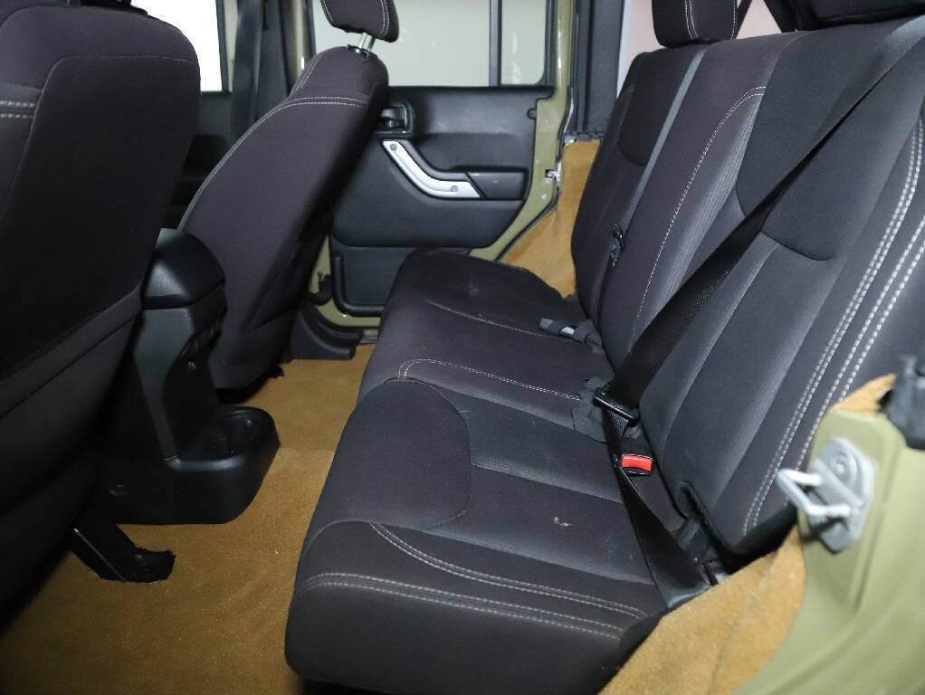 2013 Jeep Wrangler Unlimited Image 14