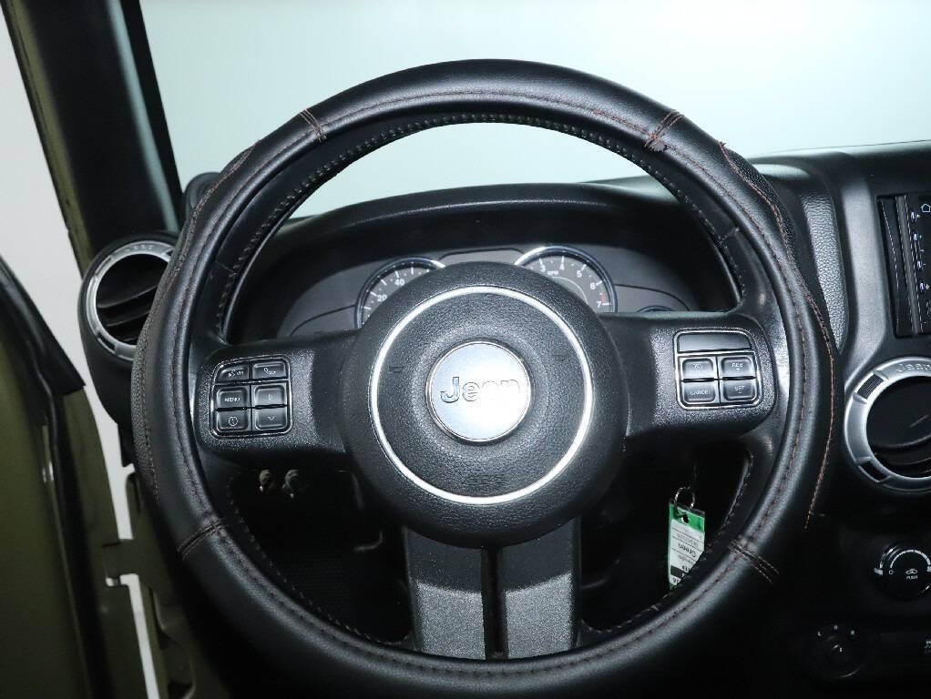 2013 Jeep Wrangler Unlimited Image 20