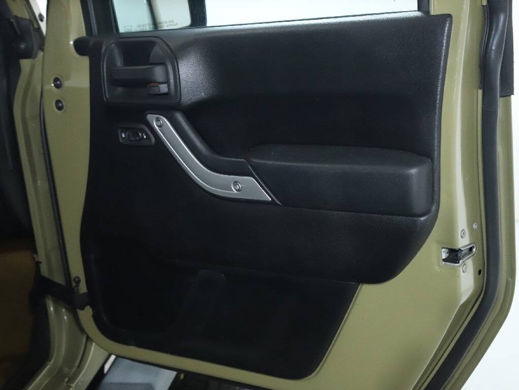 2013 Jeep Wrangler Unlimited Image 31