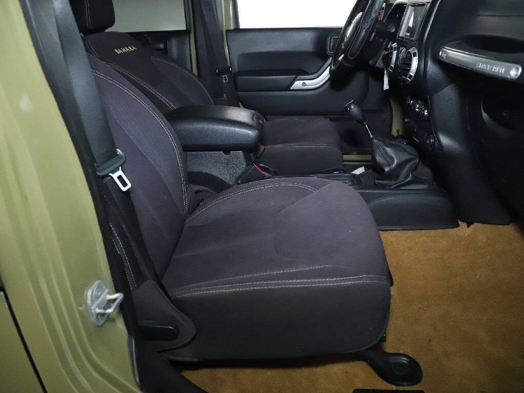 2013 Jeep Wrangler Unlimited Image 32