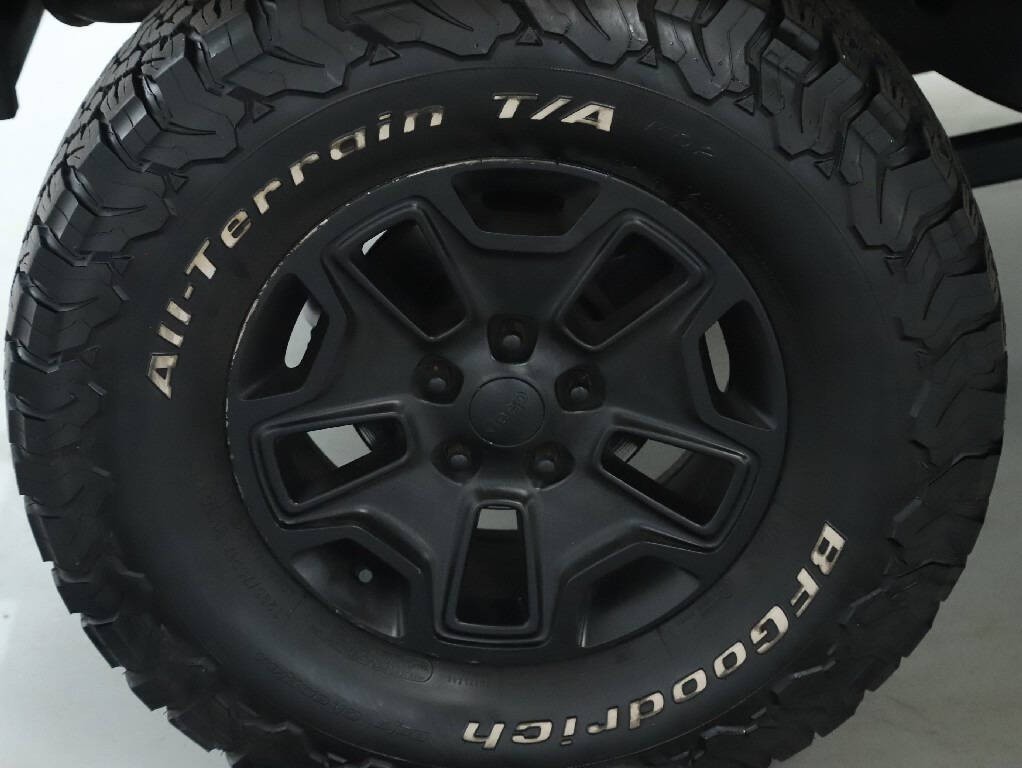 2013 Jeep Wrangler Unlimited Image 36