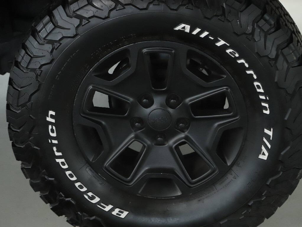 2013 Jeep Wrangler Unlimited Image 38