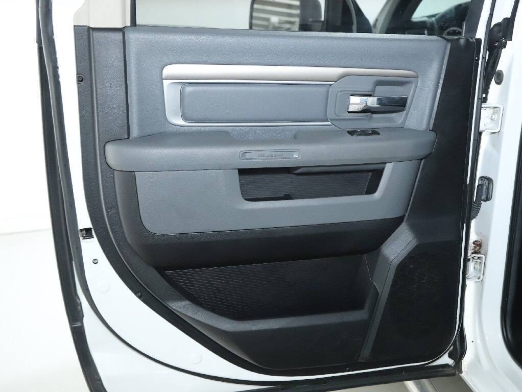2014 RAM 2500 Image 13