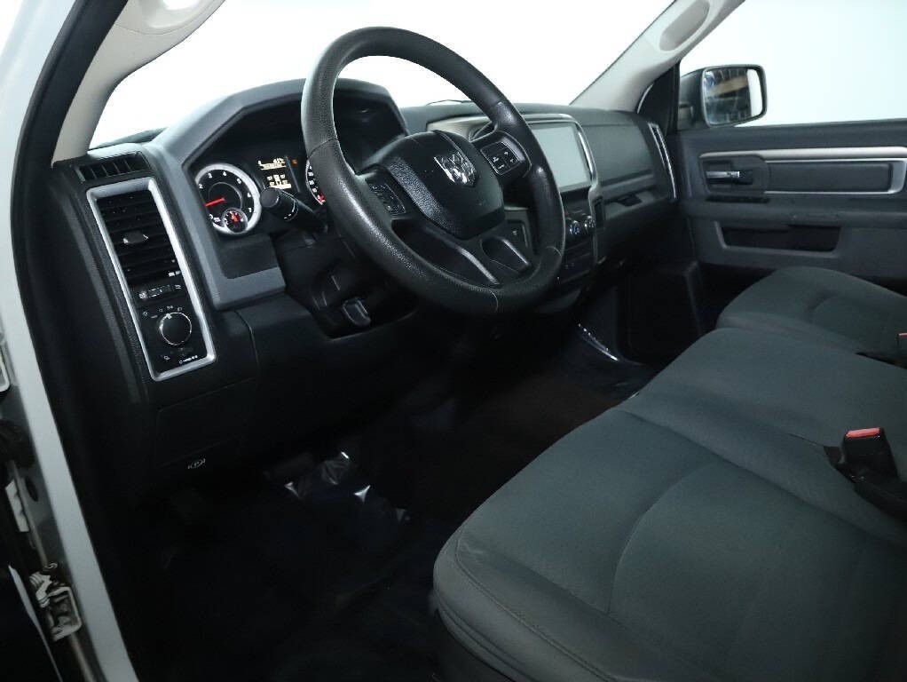 2014 RAM 2500 Image 17