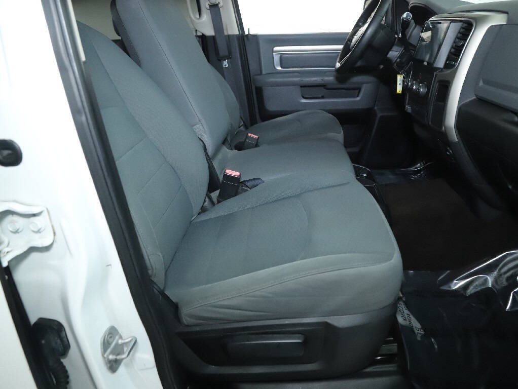 2014 RAM 2500 Image 32