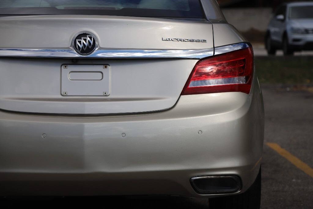 2015 Buick LaCrosse Image 11