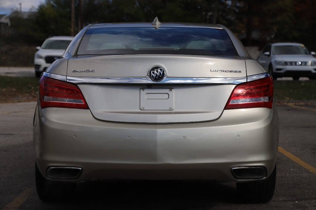 2015 Buick LaCrosse Image 12
