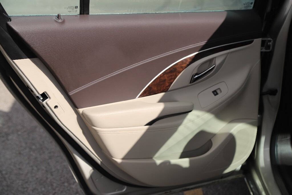 2015 Buick LaCrosse Image 23