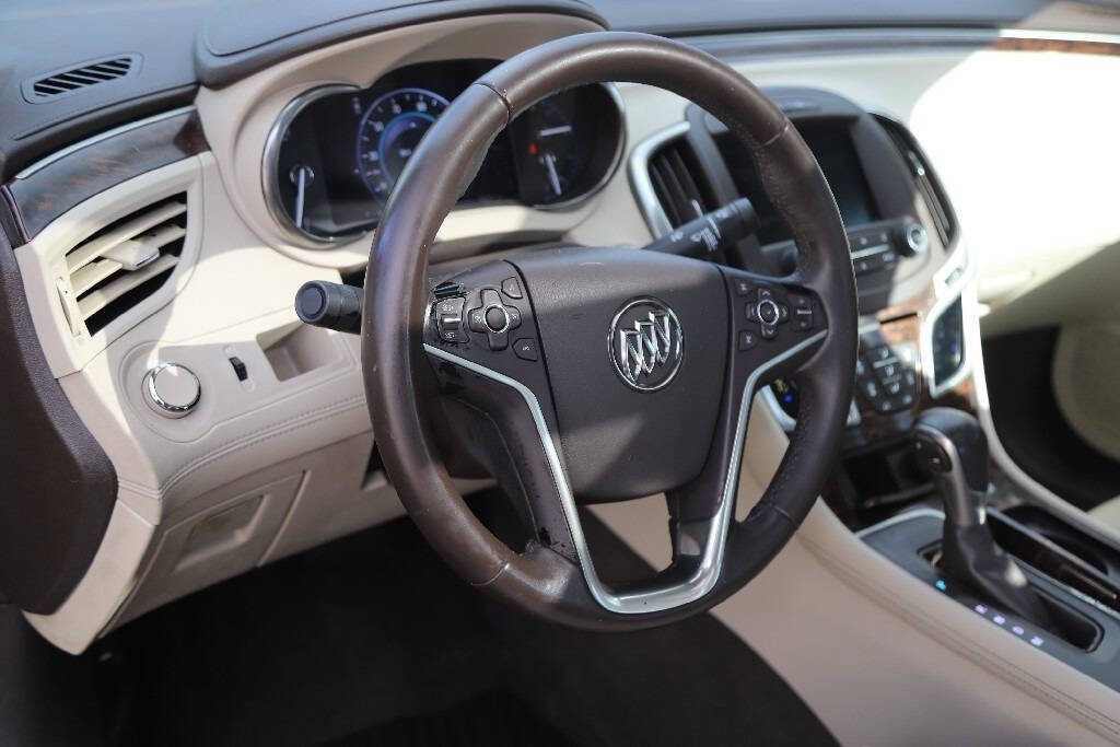 2015 Buick LaCrosse Image 29