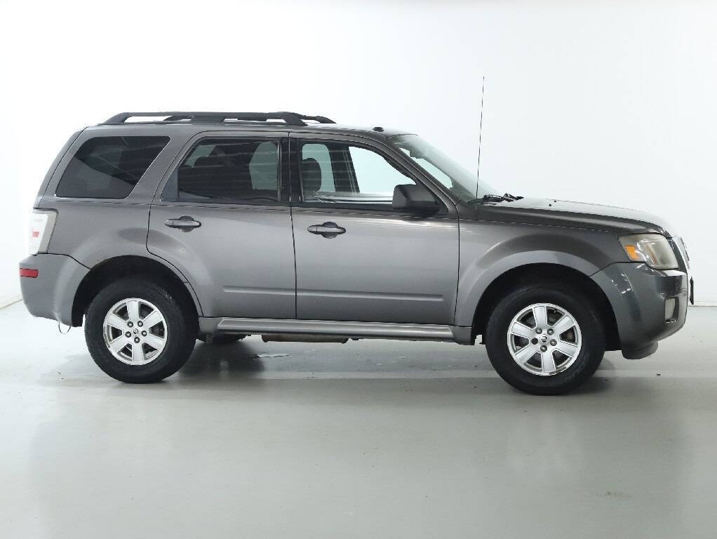 2010 Mercury Mariner Image 11