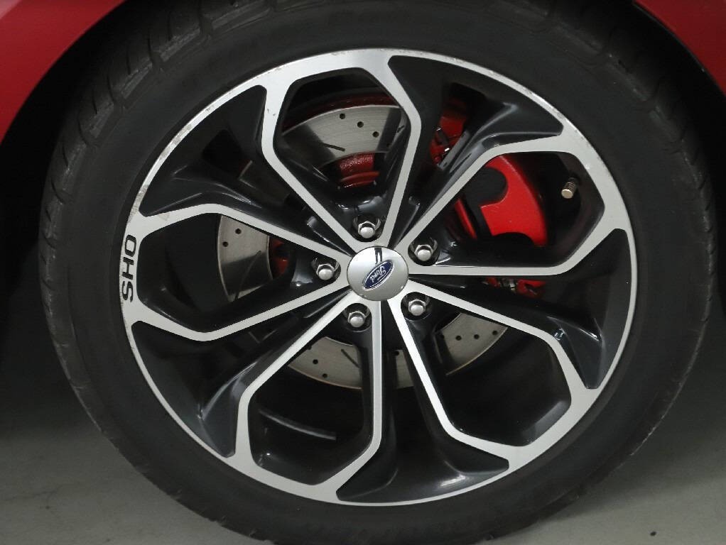 2013 Ford Taurus Image 10