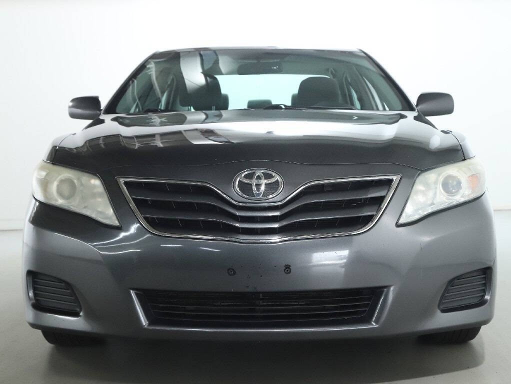 2011 Toyota Camry Image 5