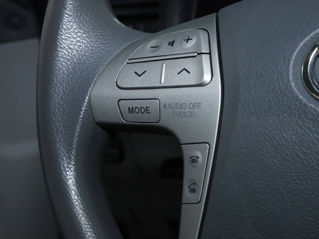 2011 Toyota Camry Image 23