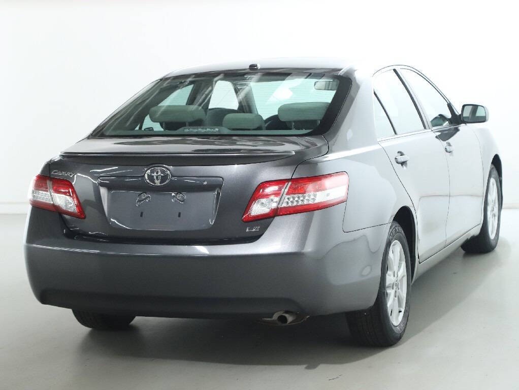 2011 Toyota Camry Image 43