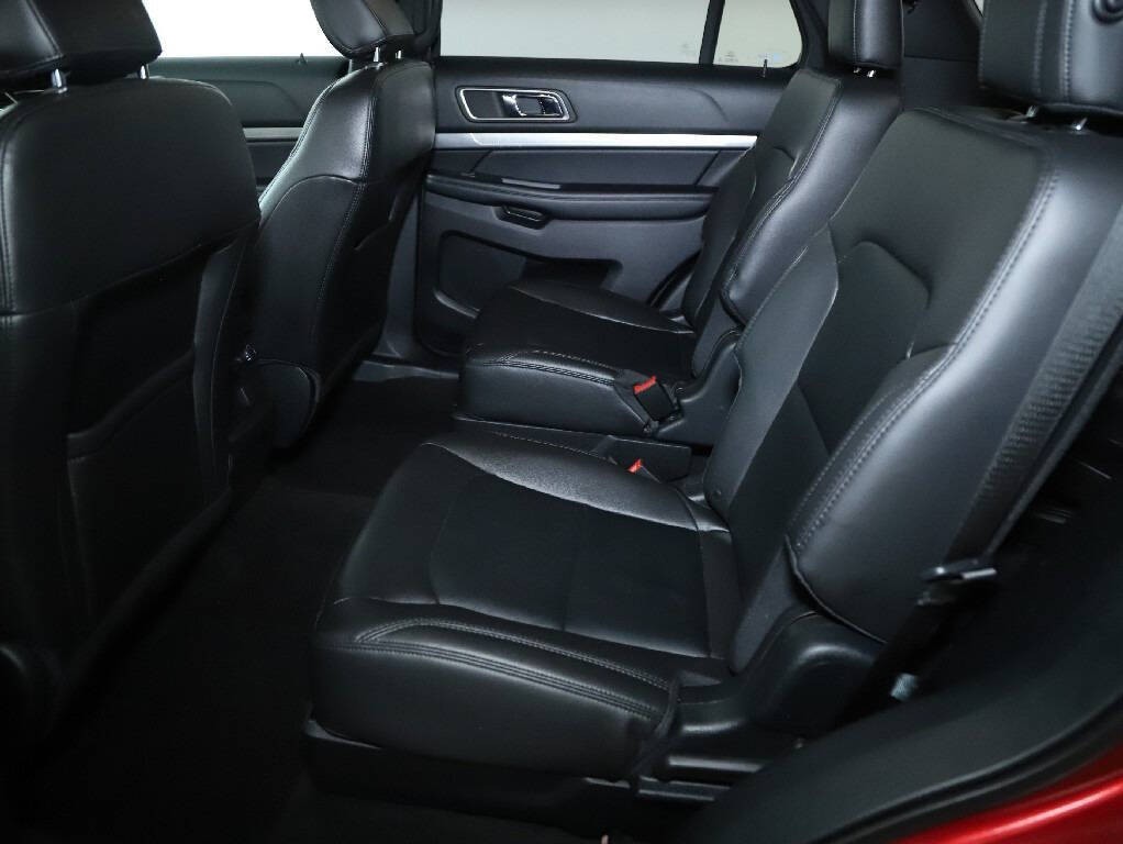 2018 Ford Explorer Image 14