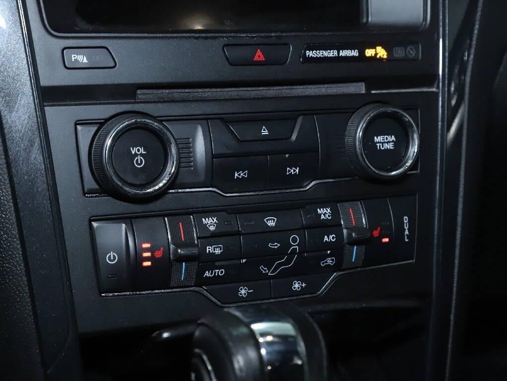 2018 Ford Explorer Image 27