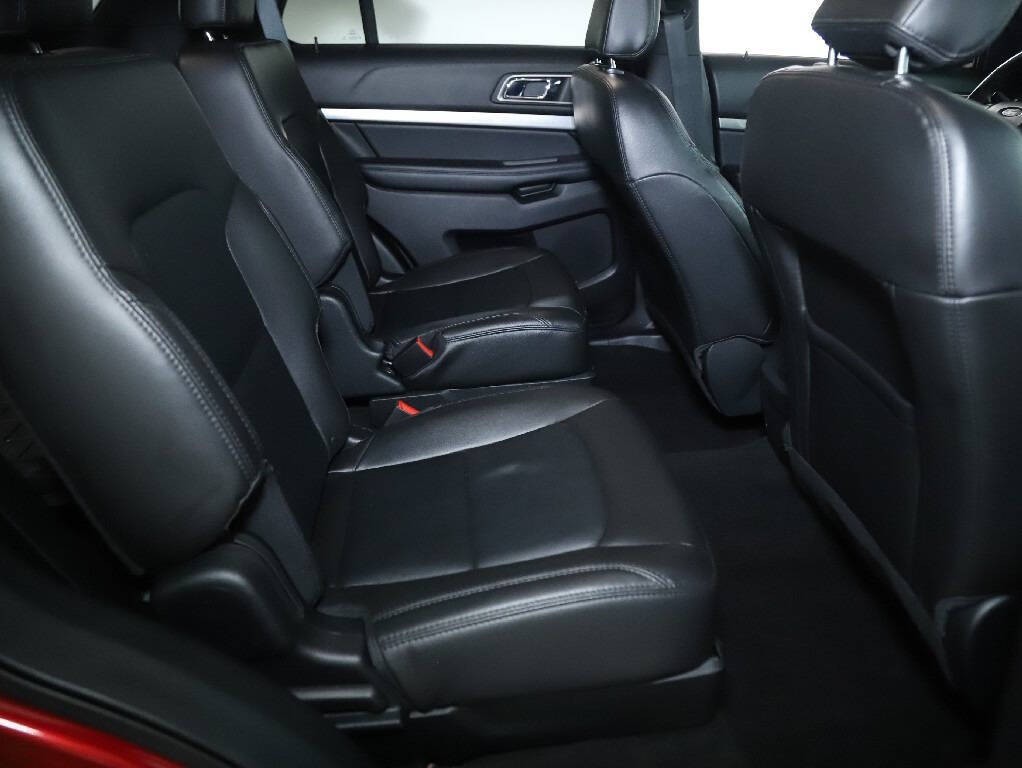2018 Ford Explorer Image 33