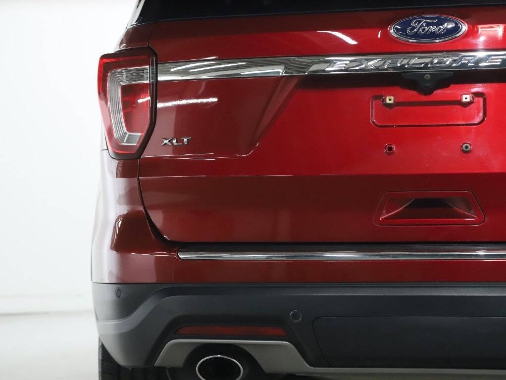 2018 Ford Explorer Image 44