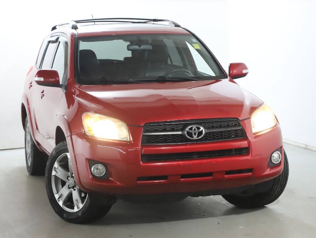 2011 Toyota Rav4 Image 2