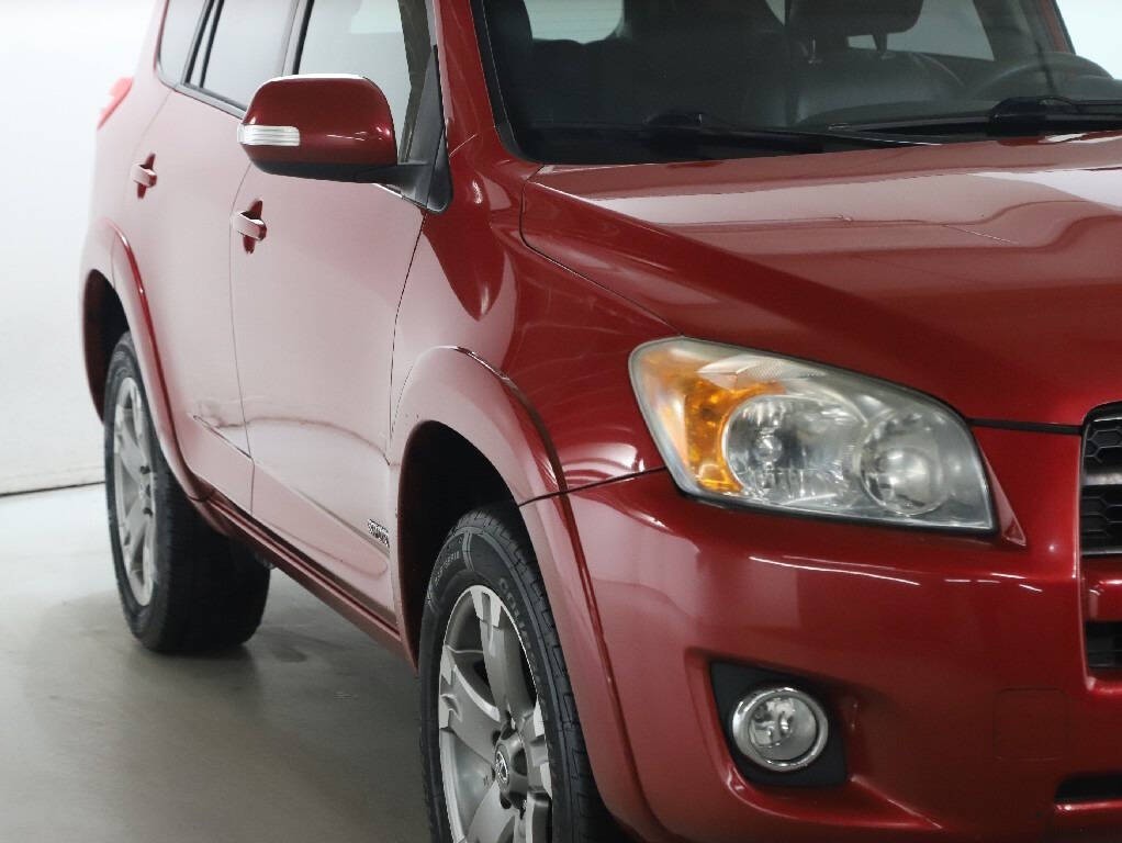 2011 Toyota Rav4 Image 8