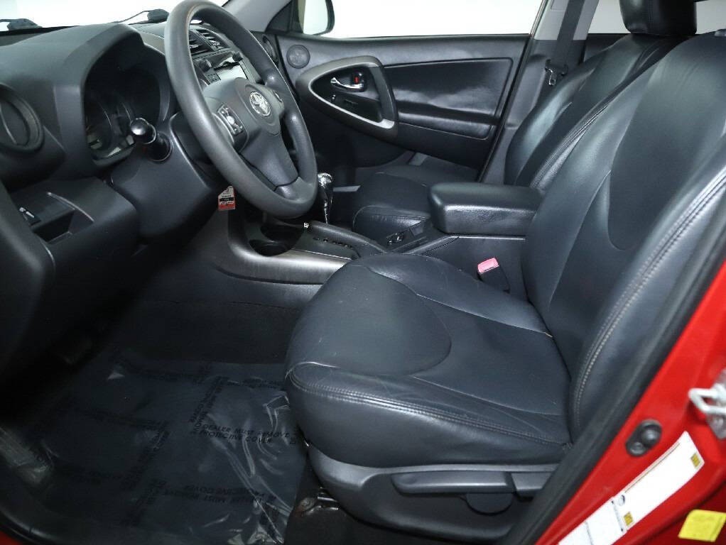 2011 Toyota Rav4 Image 18