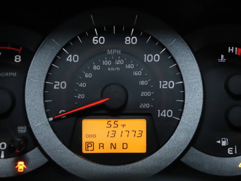 2011 Toyota Rav4 Image 24