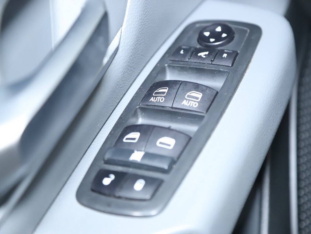 2021 RAM 1500 Image 18