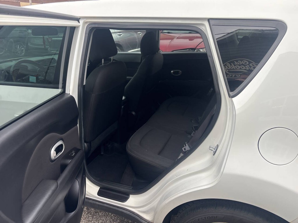 2019 Kia Soul Image 8