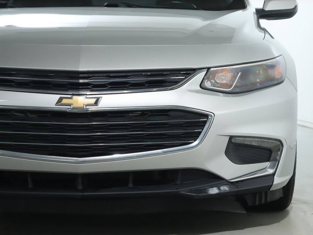 2017 Chevrolet Malibu Image 6