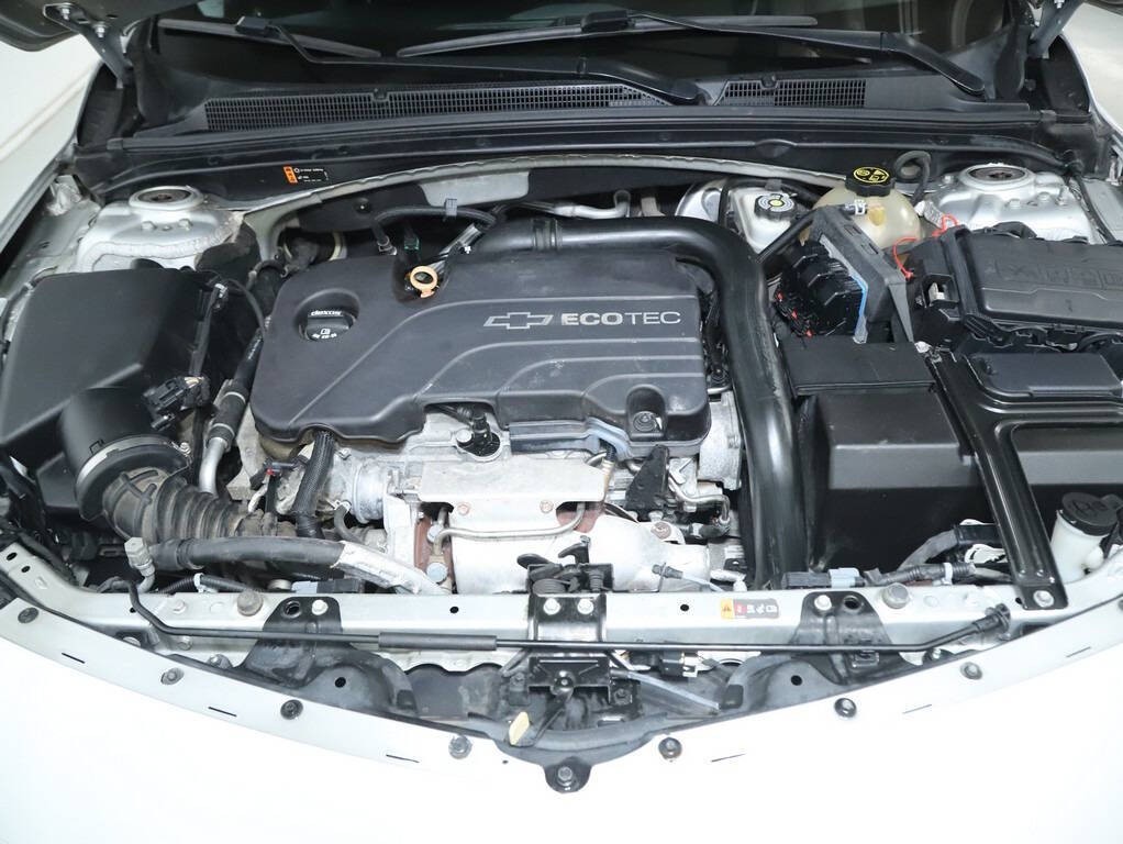 2017 Chevrolet Malibu Image 36