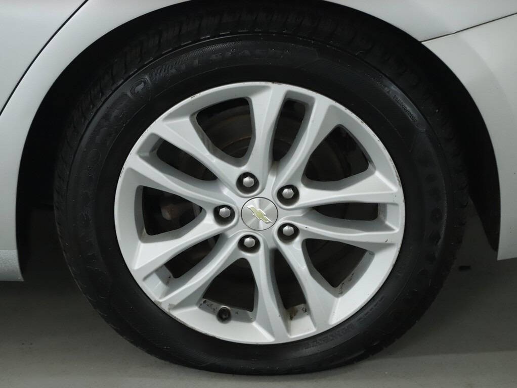 2017 Chevrolet Malibu Image 40