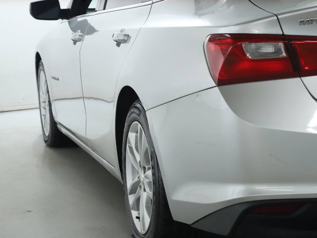 2017 Chevrolet Malibu Image 42