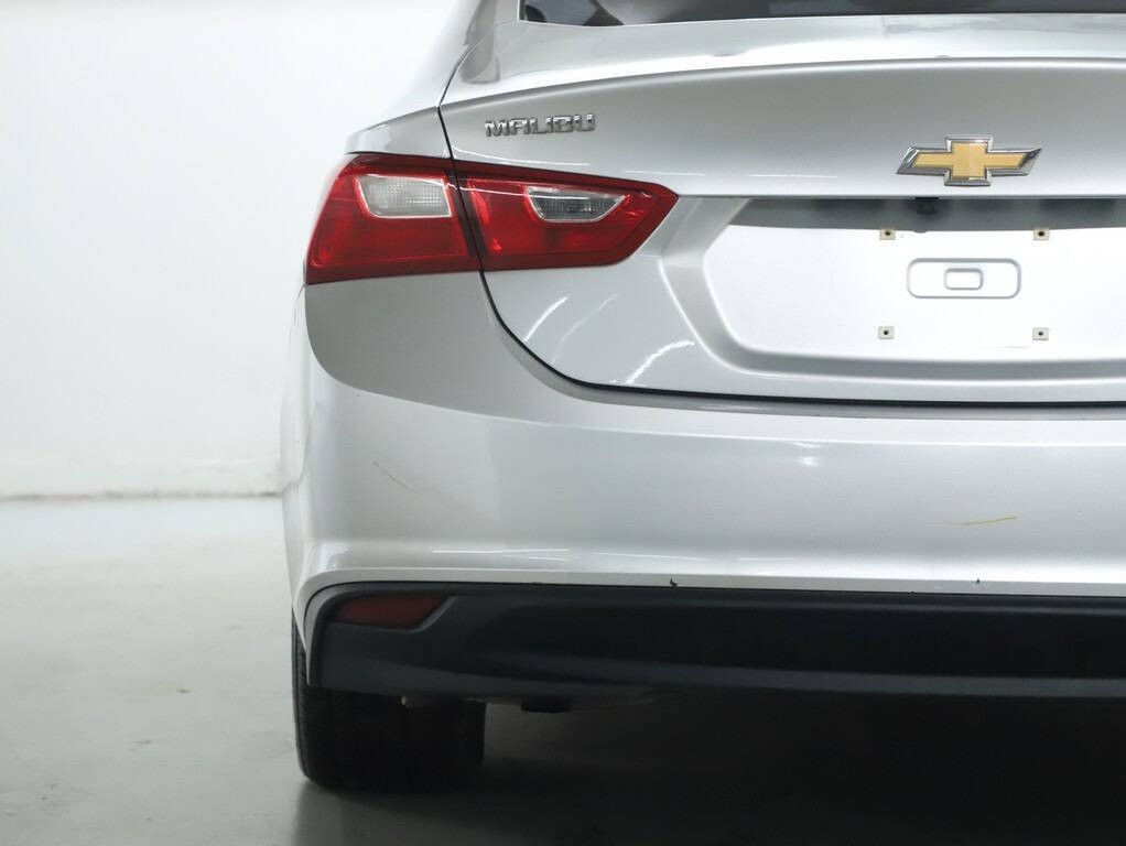 2017 Chevrolet Malibu Image 44