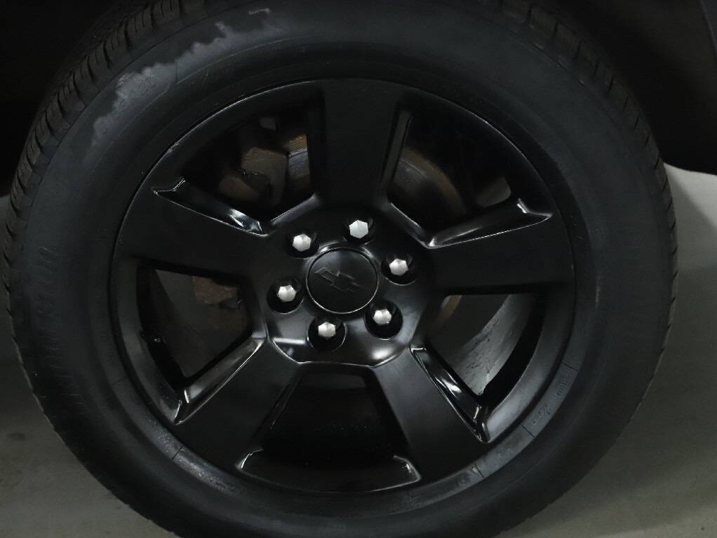 2016 Chevrolet Suburban Image 10