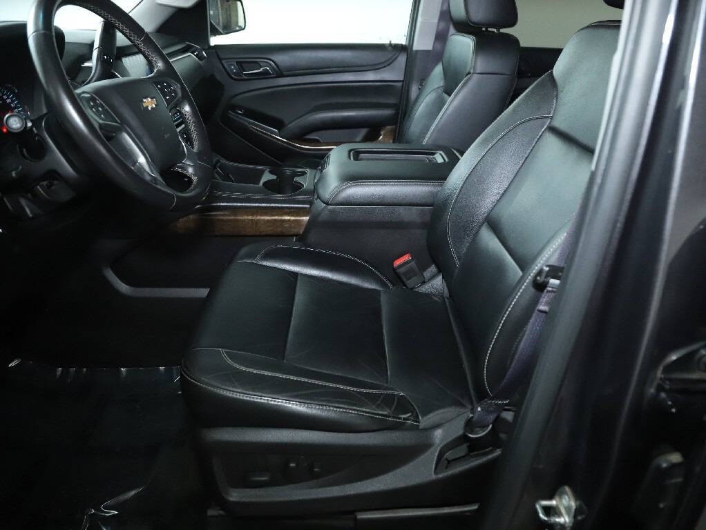 2016 Chevrolet Suburban Image 22