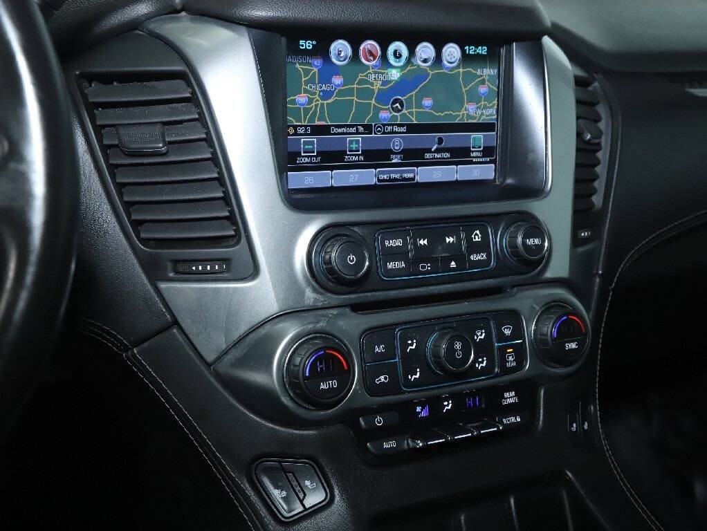 2016 Chevrolet Suburban Image 31