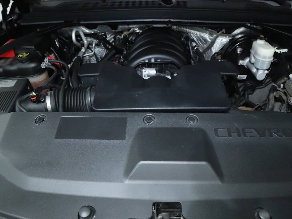 2016 Chevrolet Suburban Image 42