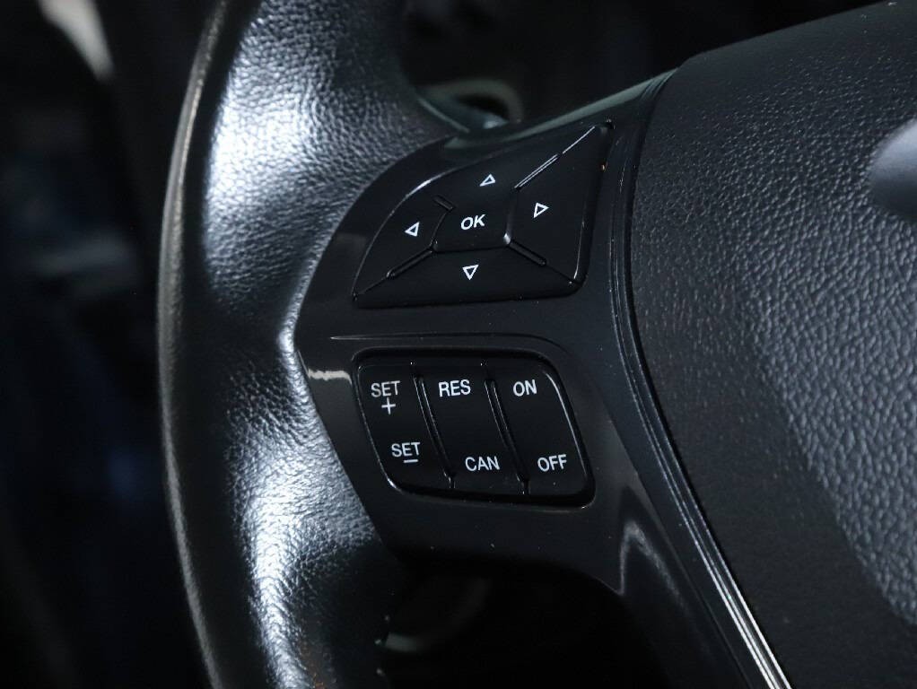 2016 Ford Explorer Image 24