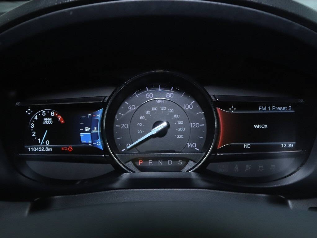 2016 Ford Explorer Image 26