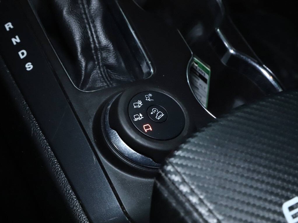 2016 Ford Explorer Image 29