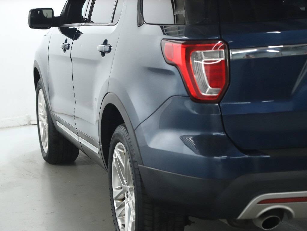 2016 Ford Explorer Image 44