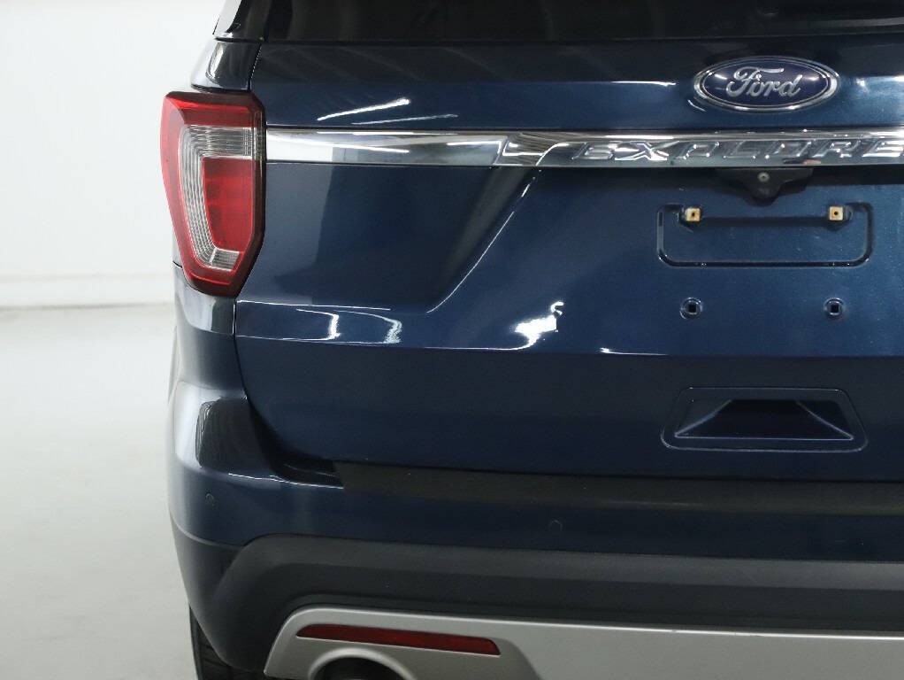 2016 Ford Explorer Image 46