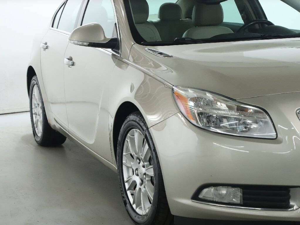 2013 Buick Regal Image 8