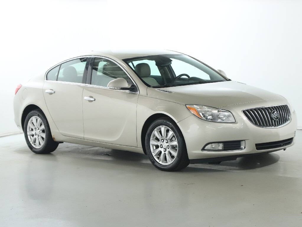 2013 Buick Regal Image 9