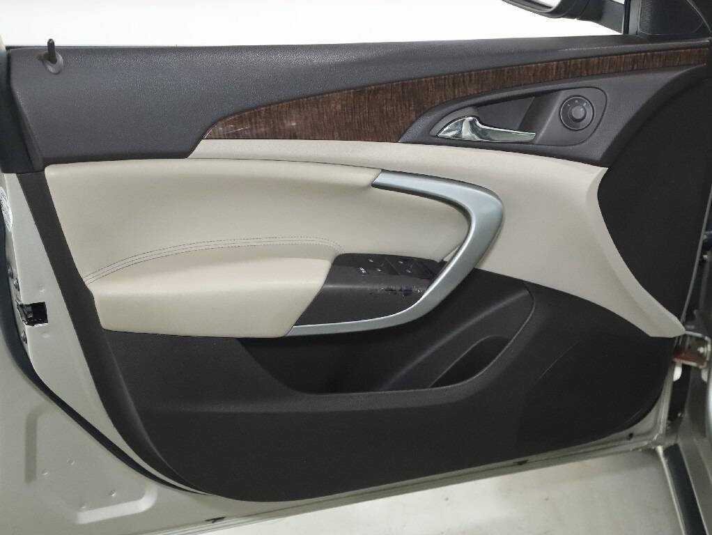 2013 Buick Regal Image 15