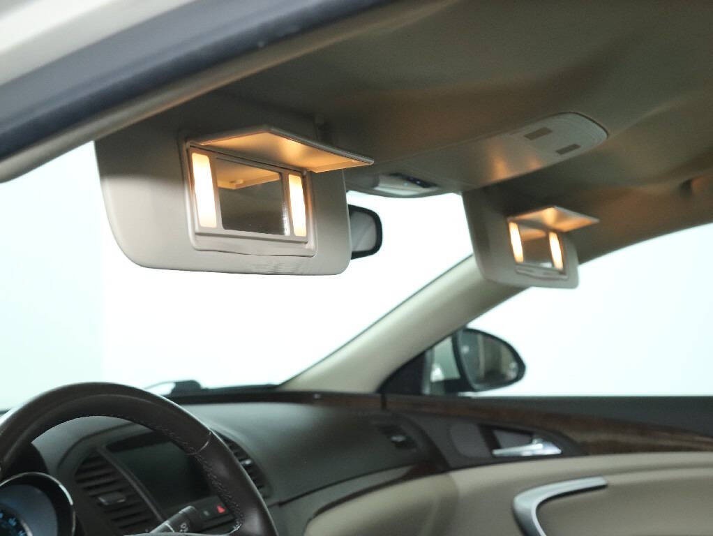 2013 Buick Regal Image 19